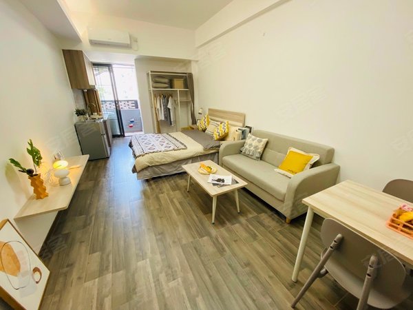 百鸽笼租房,百鸽笼 地铁站 大单间 带阳台 近万象汇 华润万家 深特变