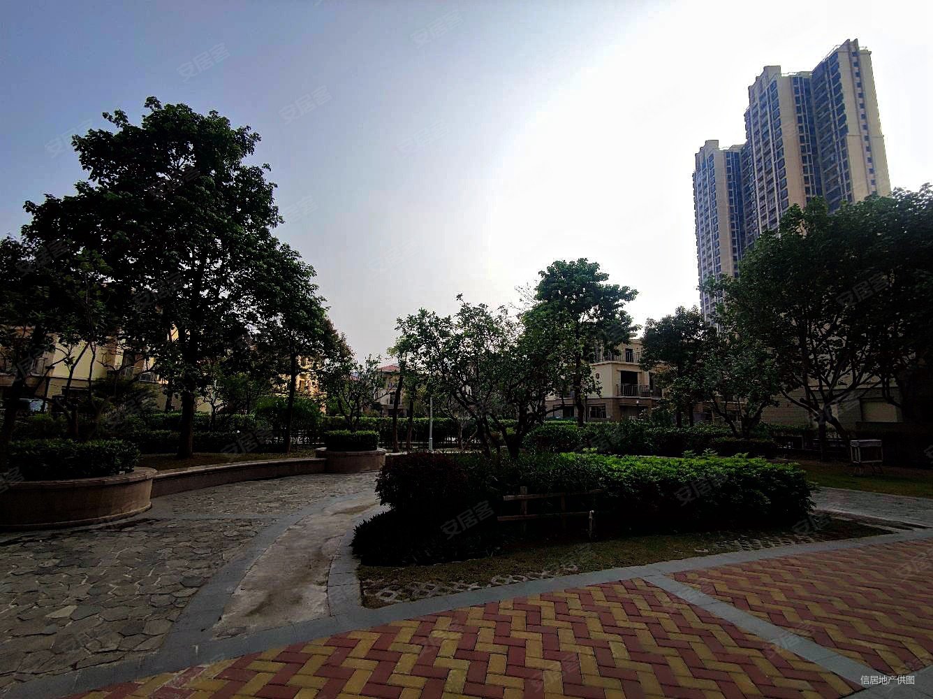 松湖江景三房横沥御河湾次新房高层拎包入住