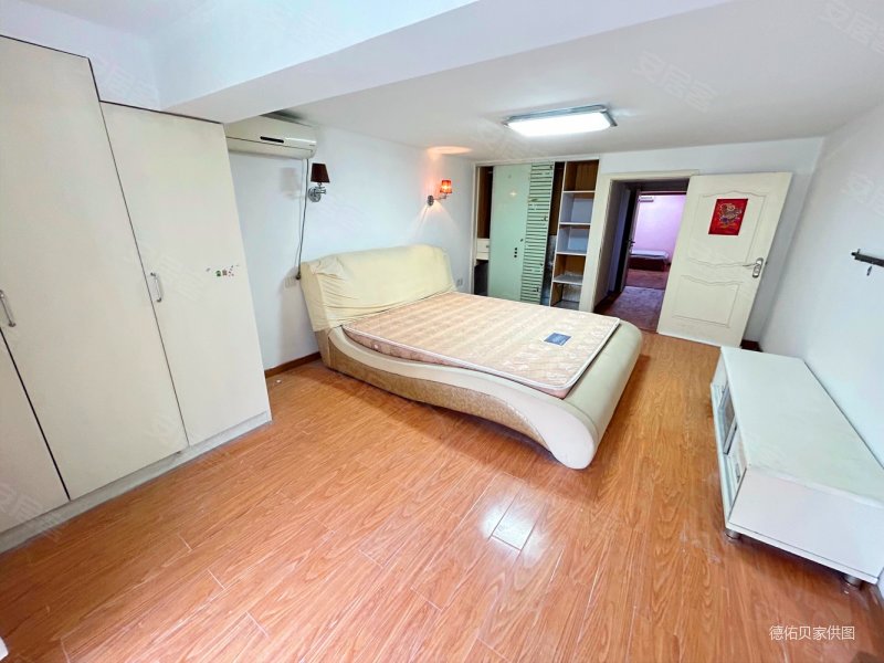 城 交通便捷 商业配套成熟 临地铁 双卫格局 装修好,昆仑水印城二手房