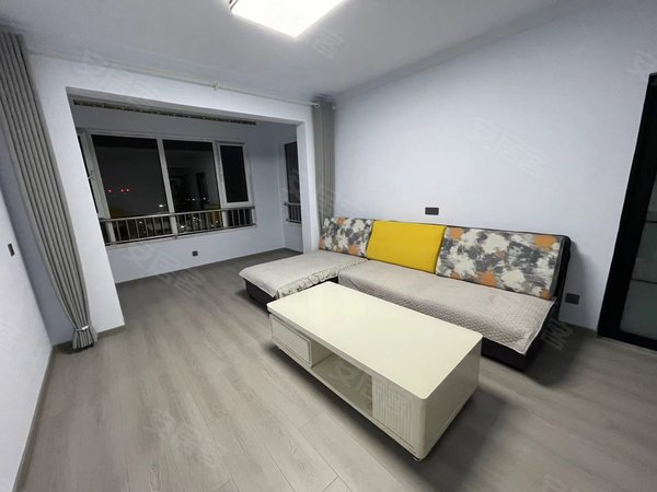 晋城城区文昌街文景苑二期育才学校旁,文景苑电梯房,精装两室,拎包