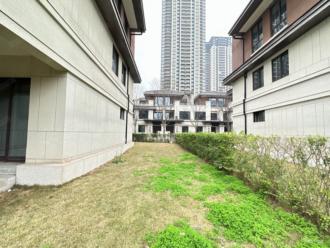 中建御湖壹号御墅(别墅)二手房,800万,8室3厅,6卫,630平米-重庆熬居