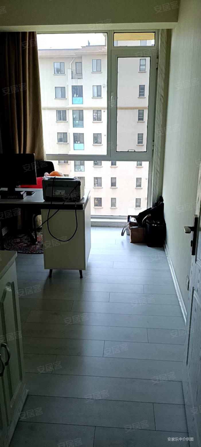 芭东海城3室1厅1卫94.59㎡南44.5万