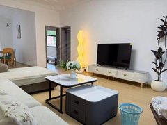 安顺西秀东关短租 房间带空调 三室两厅一卫 家具家电齐全 拎包入住出租房源真实图片