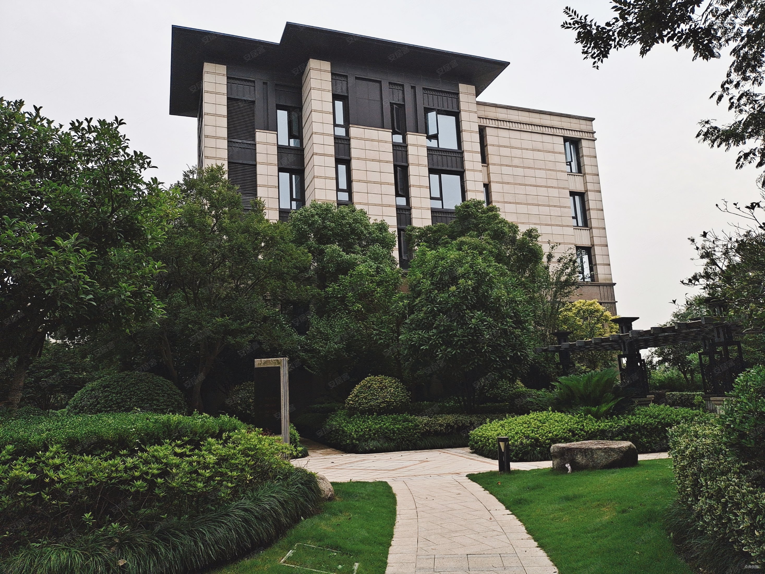 上海房产网>上海二手房>青浦二手房>赵巷二手房>金地佘山天境(公寓