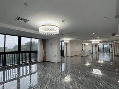 佛山顺德大良新城区金域滨江写字楼270平精装修一个大厅六个隔间可分隔出租房源真实图片