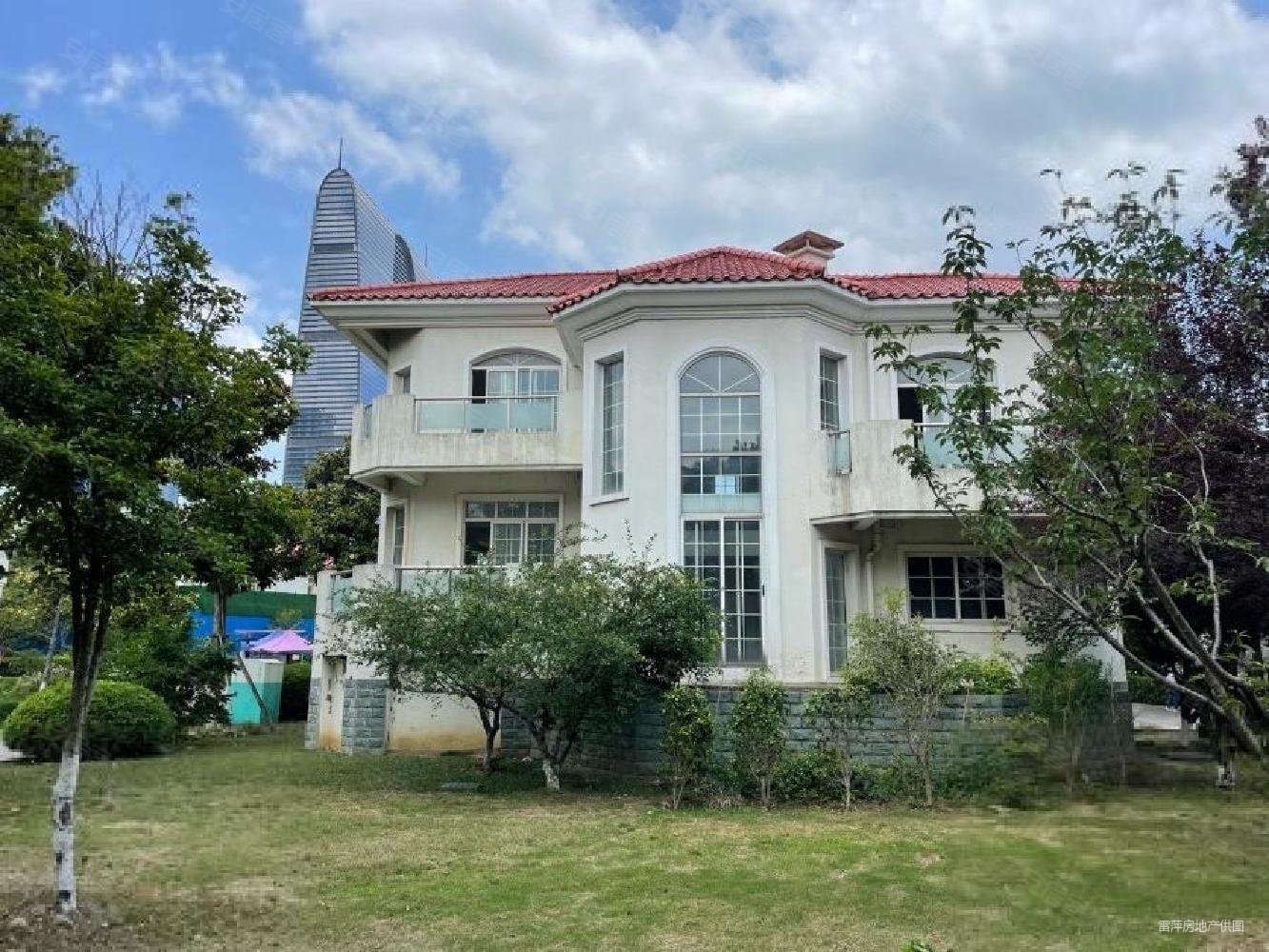 春晓别墅金鸡湖边大独栋别墅占地一亩多500方花园