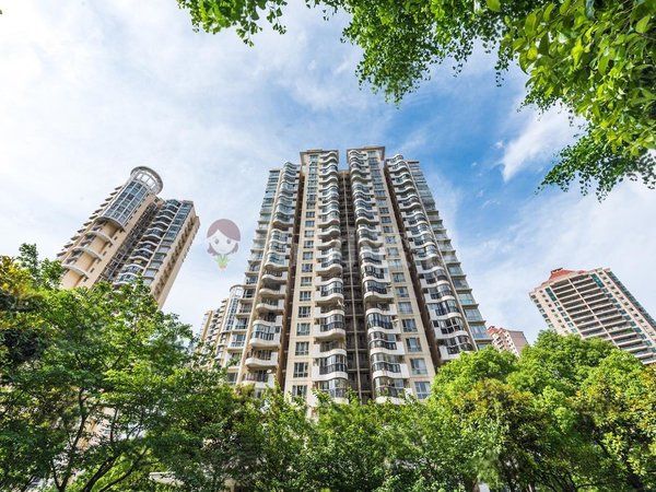 上海长宁天山天山河畔花园天山河畔,主营小区,精装三房,户型通透,多套