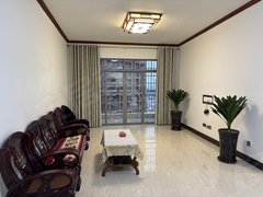 北海合浦合浦城区汉韵鑫城小区 电梯房 三房二厅 家具家电齐全 1000元出租房源真实图片