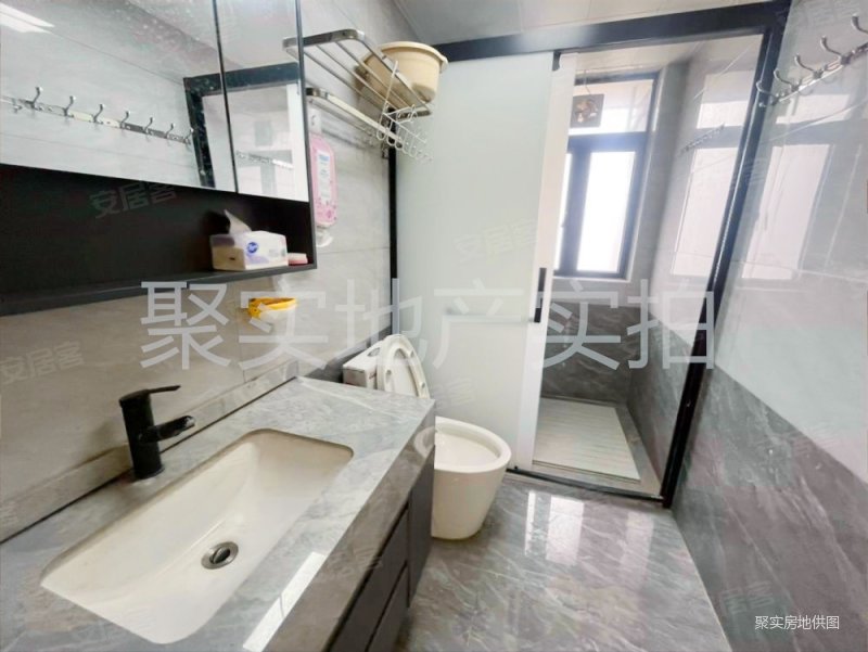 本人实拍业主包税包佣 壹佰万龙光城锦绣壹号旁自住装修带车位,丰谷