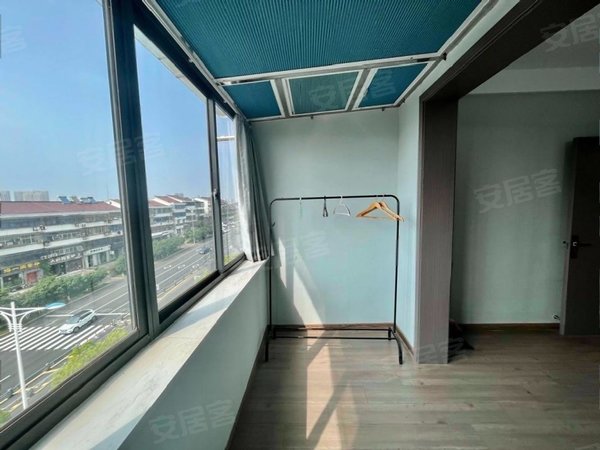 无锡宜兴宜城怡丰花园怡丰花园,两室两厅一卫,现代豪华装修,两房朝南