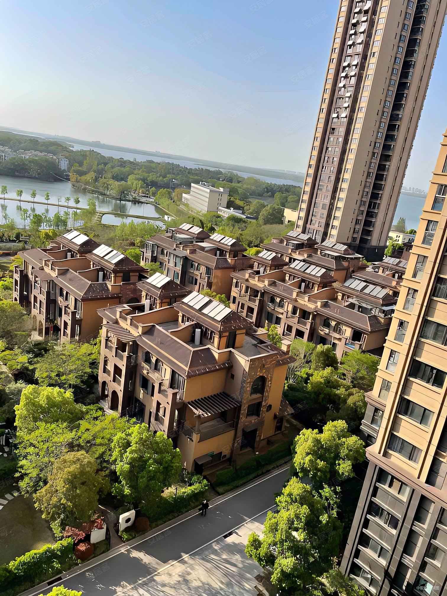 鼎元别院5室2厅3卫386.1㎡南北820万