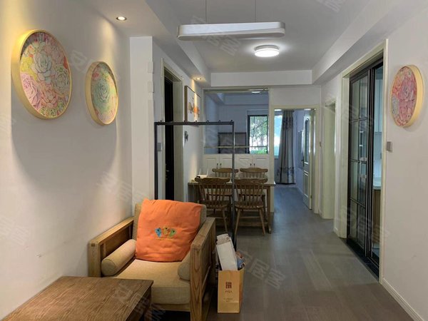 【多图】中海玺园,曲江公园租房,中海玺园一楼带大院子 三室 设施齐全