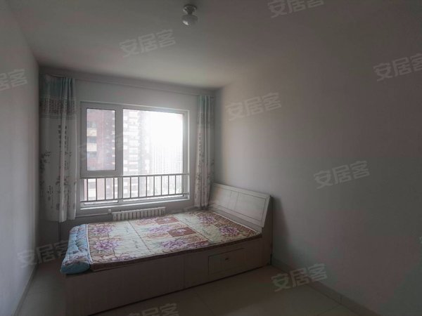 人民医院租房,万福园精装四室两卫,拎包入住,看房方便,临朐城区租房