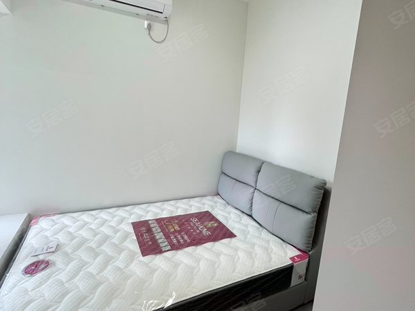 近上下沙 沙尾地铁站 绿景尚悦府 精装两房一厅家私全齐