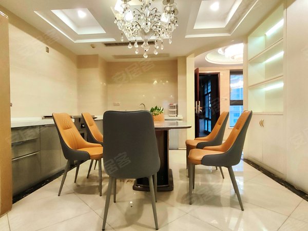 佛山南海千灯湖创鸿水韵尚都创鸿水韵尚都184方四房 中层全新 装修新