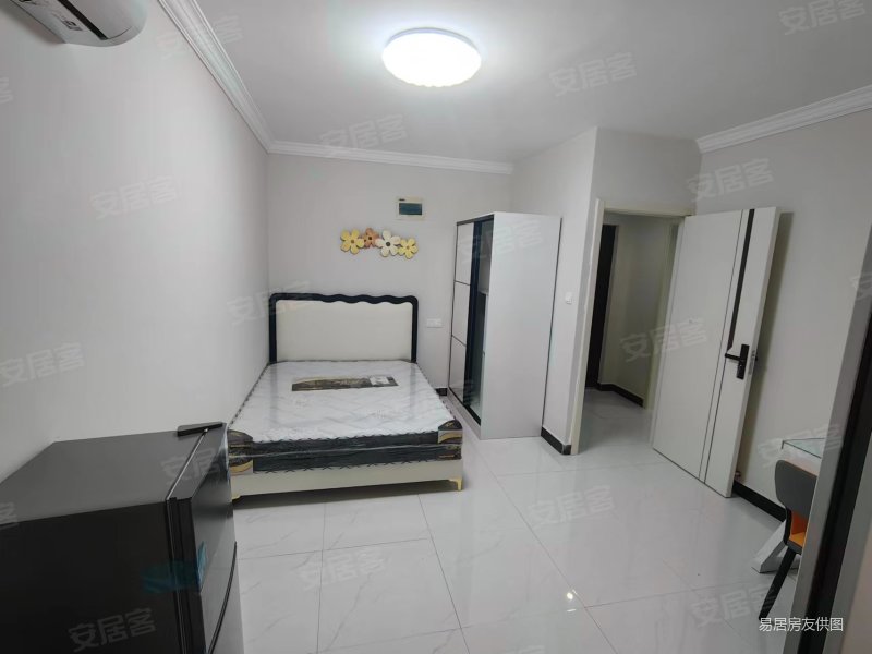 满五 近地铁 南北通透 板楼 有电梯 楼层好,海尚东苑二手房,230万,1室