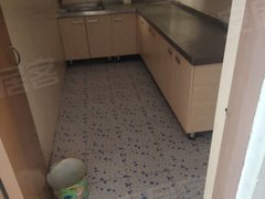 新泰青云府前大街滨湖新区西区简单装修价格便宜出租房源真实图片