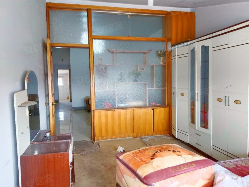 西城新苑(北区) 商业配套齐全 临地铁 高楼层视野好