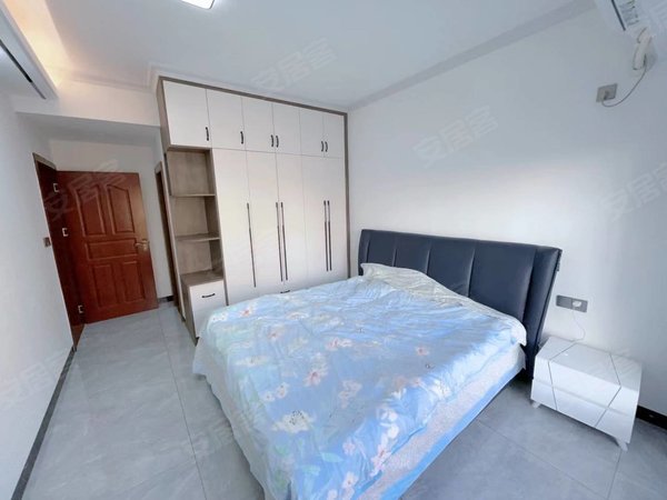 万达桃园国际,精装三房,现代简约风,出租房源真实图片