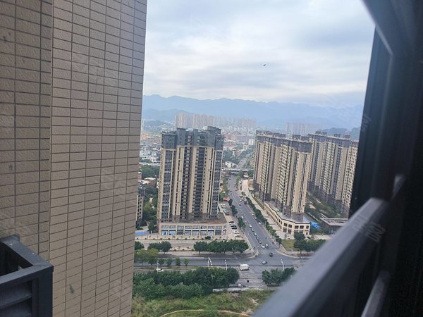 阳光城翡丽湾 精装三房 首租带燃气灶 配套齐全,闽侯租房-福州58安居