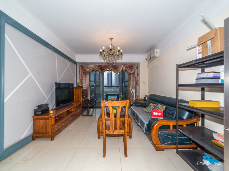 绿景大公馆 小三居 近医院 东南户型 高楼层视野无遮挡