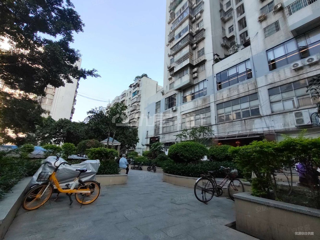 聚德花苑高层电梯两房户型方正