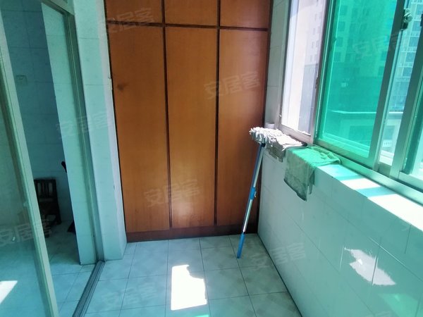 西安莲湖城西客运站丰盛园小区房源采光好,南北通透,业主诚意出出租