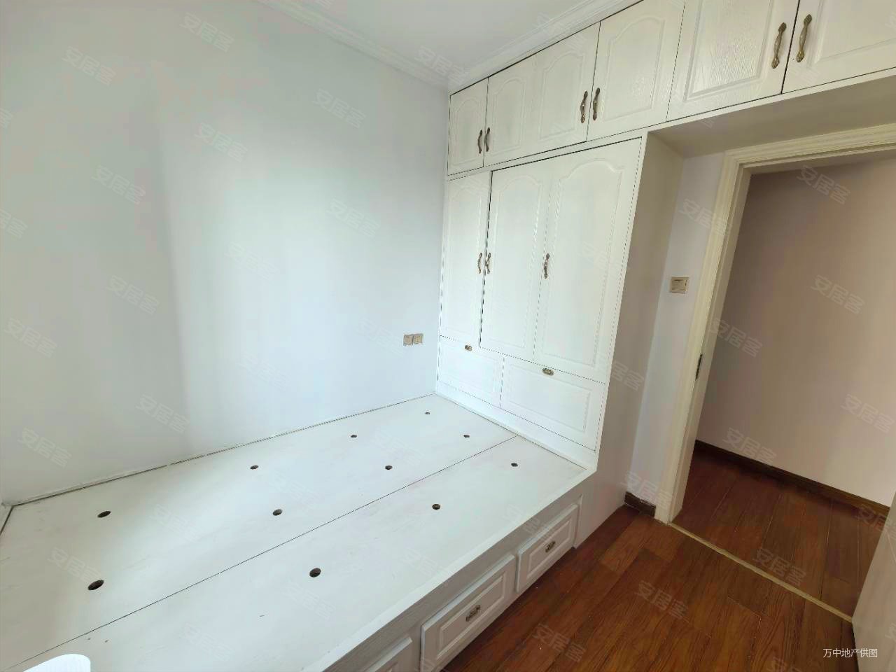 御园华府精装三房89平,78房东诚心卖,随时看房