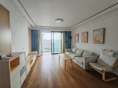 绍兴镜湖洋江西路融创壹号院,头排湖景房,中央空调地暖,拎包入住,看房有钥匙出租房源真实图片