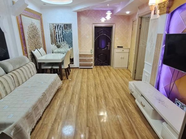 哈尔滨南岗儿童公园黑山街小区(69号,73号)月付款精装修4楼!