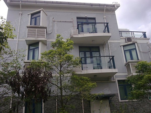 上海普陀桃浦复地太阳城杜绝虚假 7月新出 复地太阳城精装别墅  拎包