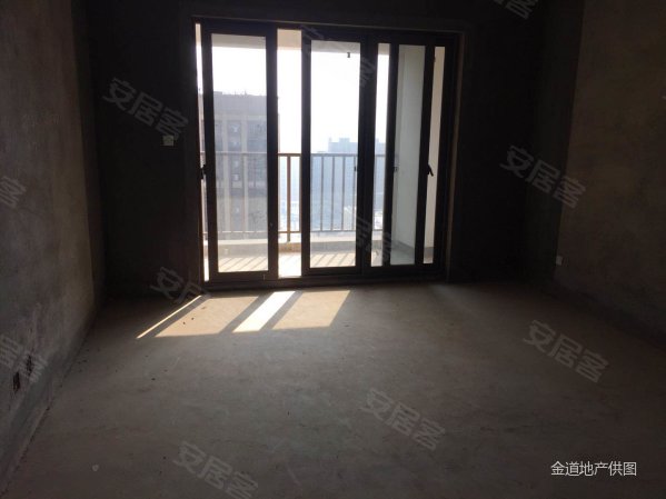 金道地产绿地中央花园毛坯三房