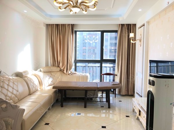 昆山玉山城东绿地21新城绿地精装三房2400家电全配 居家装修看房随时