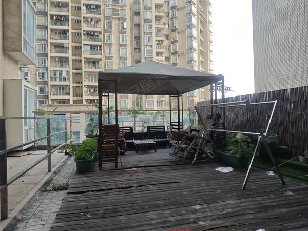广州海珠广州塔泓景花园(b区)泓景花园 大平台可露营  南向3房 有钥匙