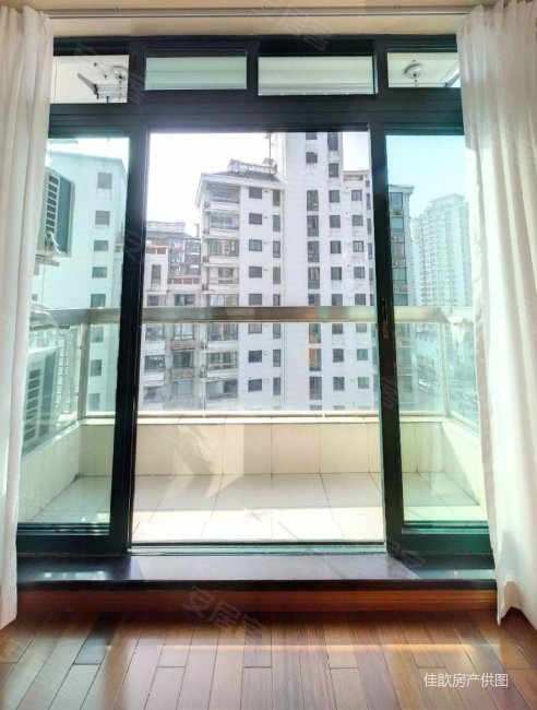 满五 近地铁 带电梯 楼层好 近医院 南向采光好,西部俊园二手房,1050