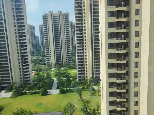 绍兴上虞沥海世茂云图世贸云图,三室两厅两卫家电齐全2300.