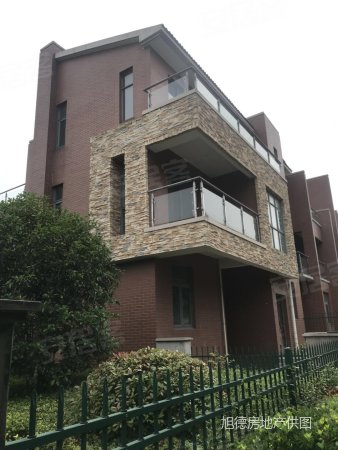 宜兴 翰林院别墅送一亩花园500 有地下室 带花园 性价比高