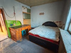 阜新海州新华路三一八交通岗2层40平米350一个月 可以养猫没特殊要求出租房源真实图片