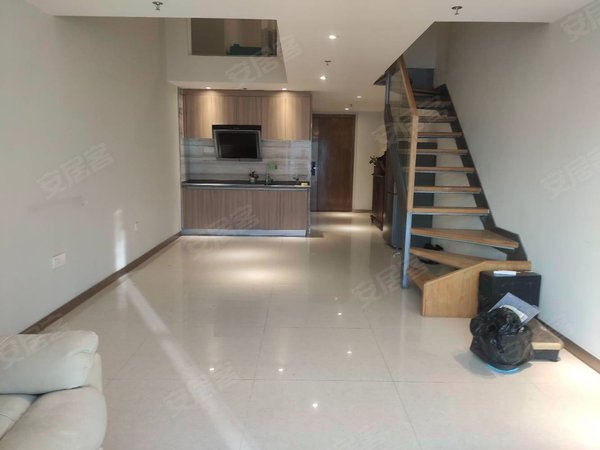 广州南沙金洲敏捷尚品国际敏捷尚品国际复式loft两房 朝南好 没遮挡