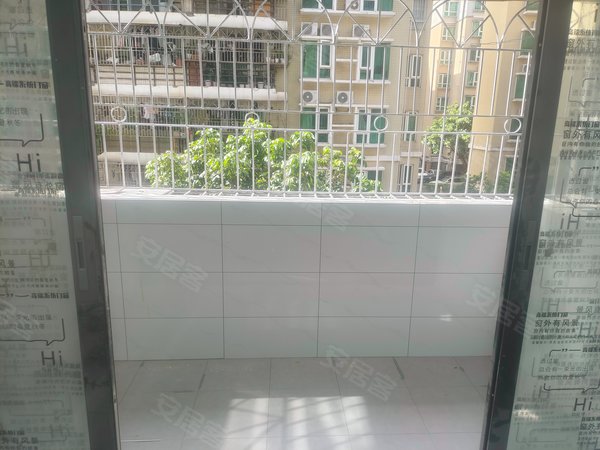 深圳南山蛇口港湾花园港湾花园 拎包入住 南北通透 2室2厅1卫出租房源