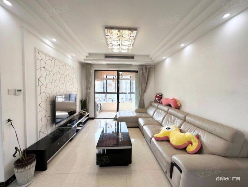 保利罗兰香谷 楼层好 商品房 刚需小三居 集中供暖 南北通透