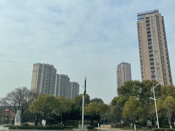 上虞万达广场高铁新区适合一个人居住,看房方便东西全配可以月付