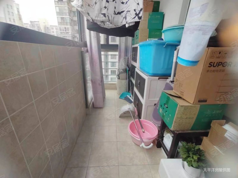 南北通透医疗配套成熟中间楼层带电梯交通便利近地铁