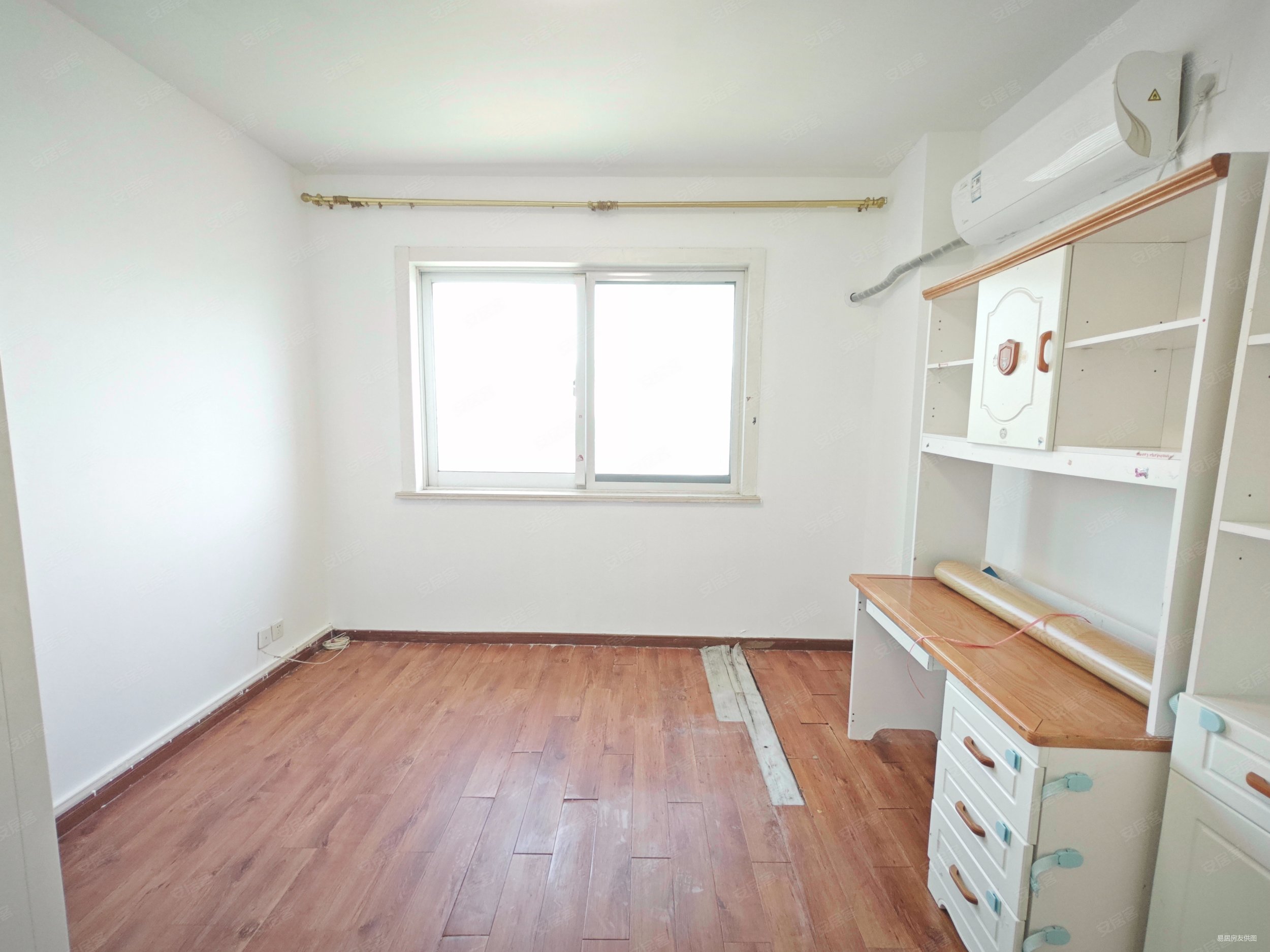 阳明花园广场(一期)3室2厅2卫97㎡南北320万