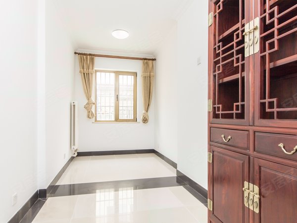 北京海淀西山京香花园(东区)京香花园 4室2厅2卫出租房源真实图片