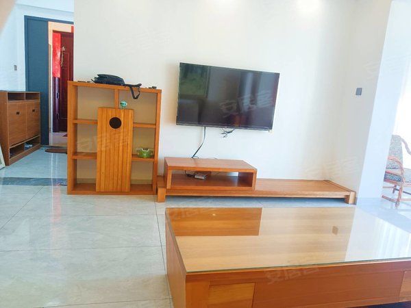 海口美兰国兴润龙花园海德路,新小区,电梯三房两厅,好楼层视野好出租