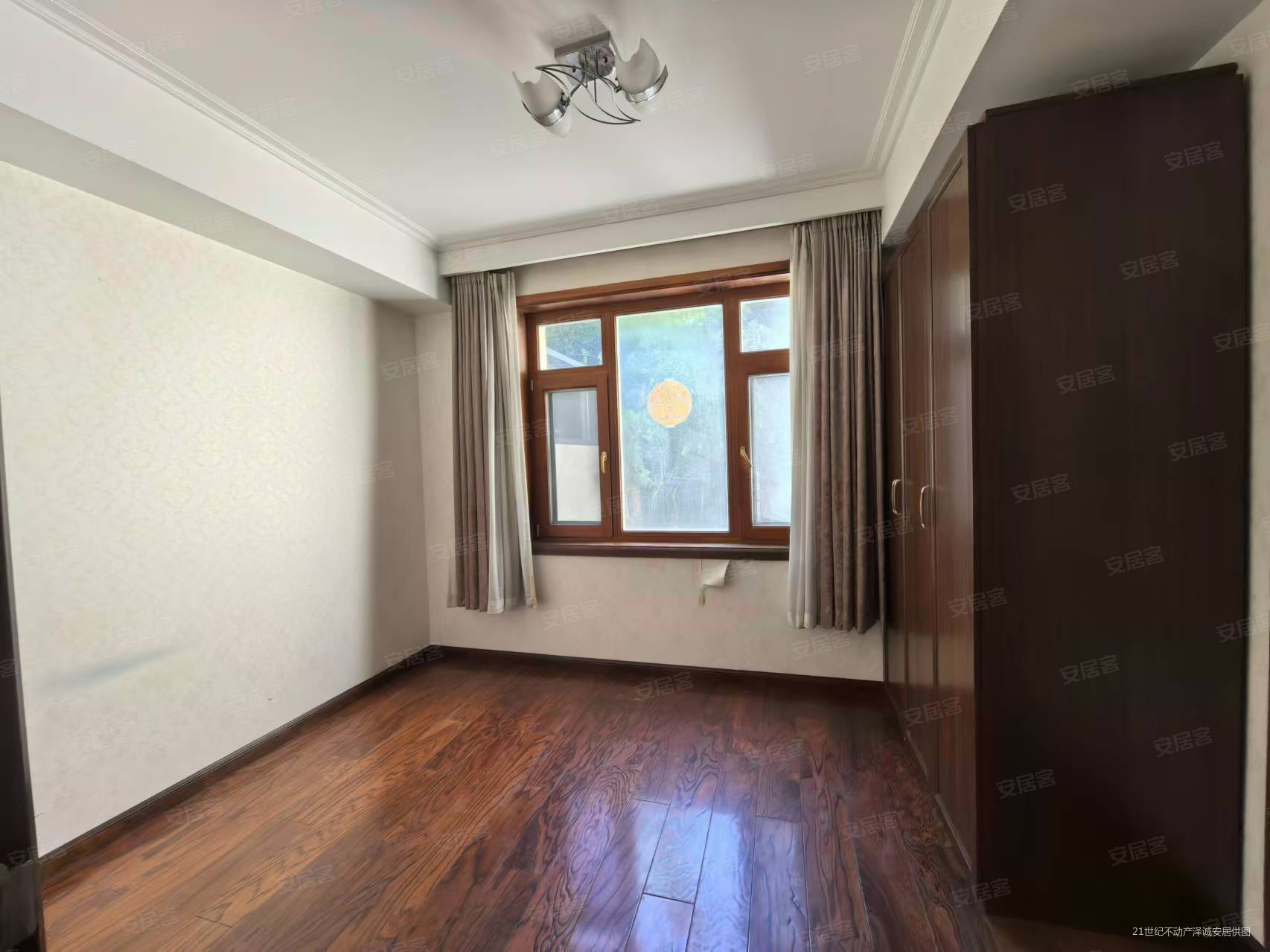 一栋洋房4室2厅2卫206㎡南北1100万