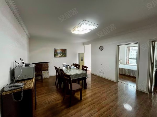 【多图】汇贤雅居,徐家汇租房,低价 近地铁商圈 随时看房 拎包入住