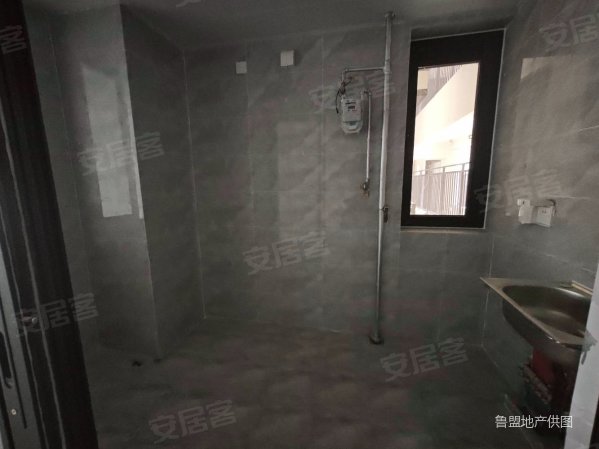 鲁商万科城臻园3室2厅1卫109㎡南68万