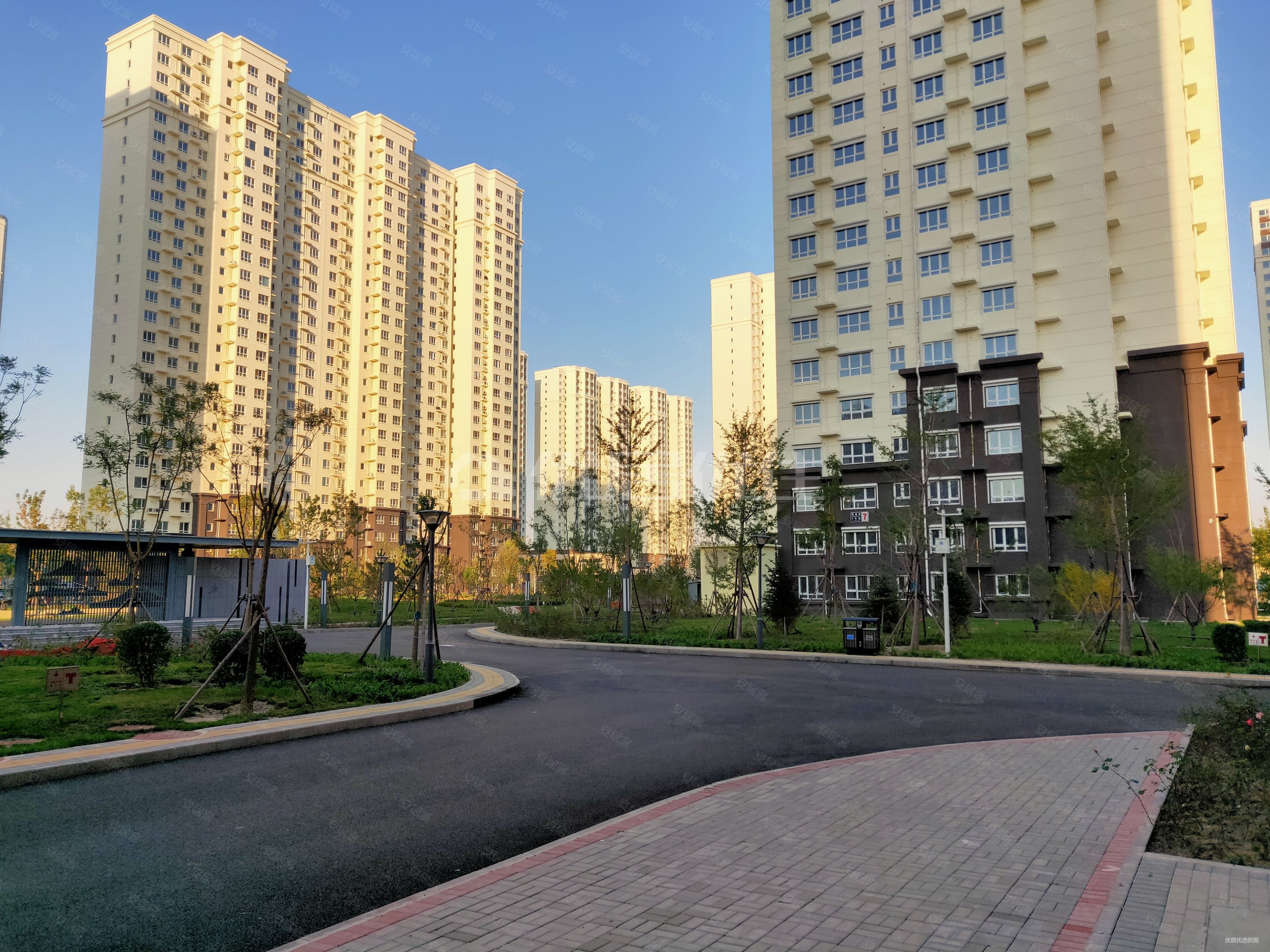 青荷里宸欣园朝南次新小区清晰交通便利带电梯